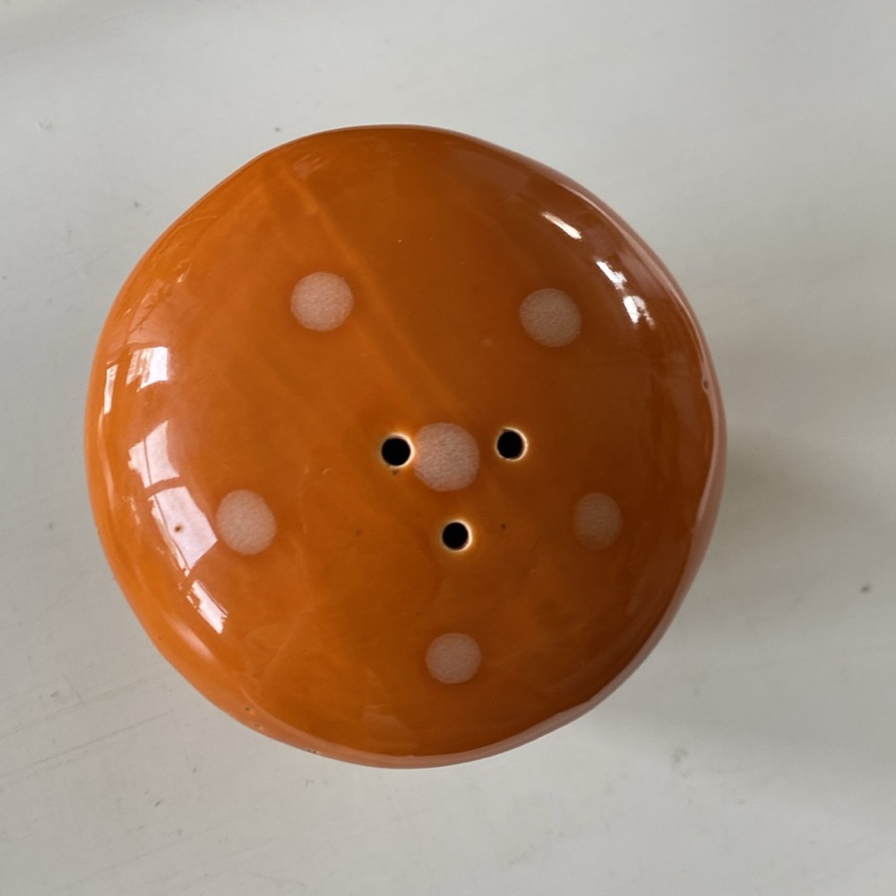 Vintage Jumbo Mushroom Salt Shaker - Picture 9 of 11